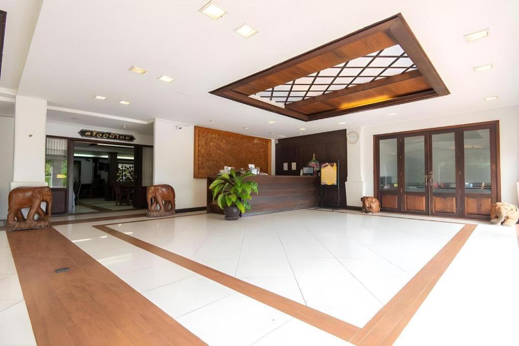 Phoomthai Garden Hotel Phrae Extérieur photo