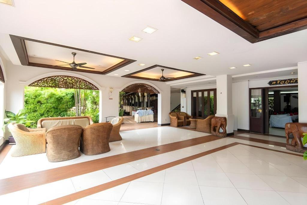 Phoomthai Garden Hotel Phrae Extérieur photo