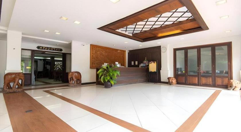 Phoomthai Garden Hotel Phrae Extérieur photo