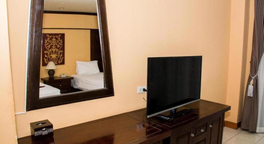 Phoomthai Garden Hotel Phrae Extérieur photo