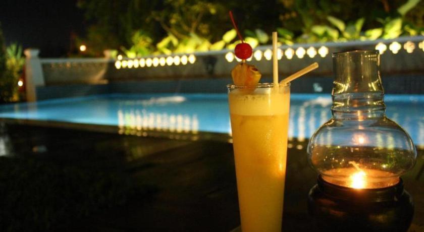 Phoomthai Garden Hotel Phrae Extérieur photo