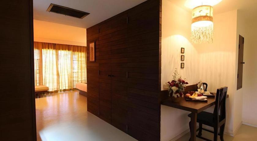 Phoomthai Garden Hotel Phrae Extérieur photo